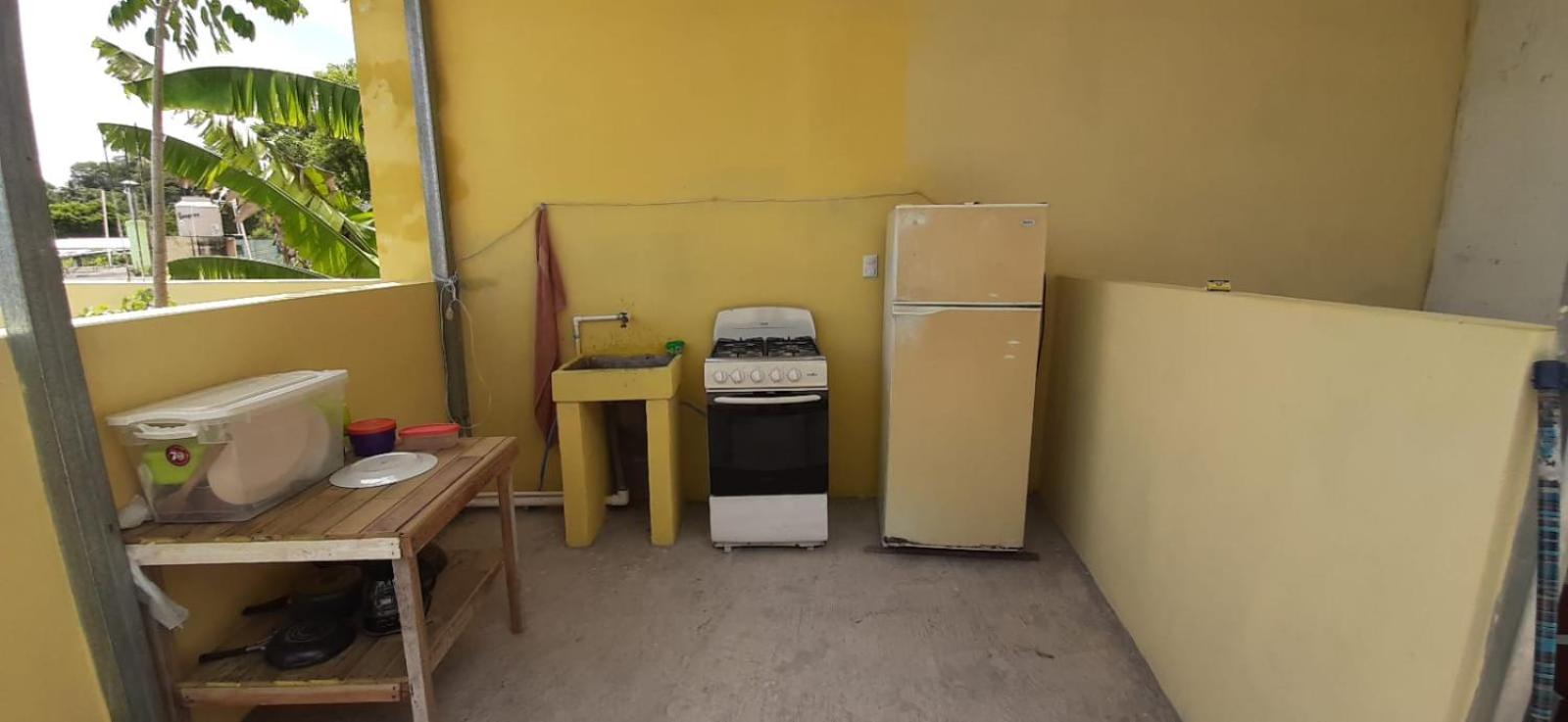 Casa Zoila Hospedaje Frente Al Lago Lakefront Lodging Apartment ฟลอเรส ภายนอก รูปภาพ